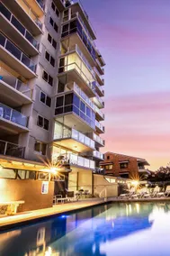 84 The Spit Holiday Apartments - Image 3