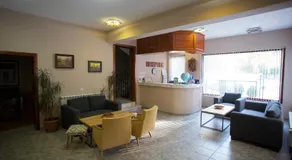 Family Prim Hotel - Image 2