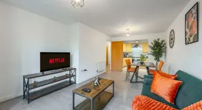 Modern Comfort 2BR Flat for 5 Central & Quite - Image 2