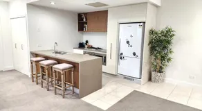 Spacious River View Escape with Free Secure Park - 2BR, 2BA and Sofa Bed - Image 5