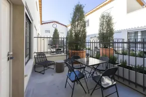 Sonder San Lorenzo Apartments - Image 4