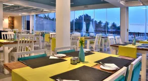 Sunset Beach Hotel - Image 4