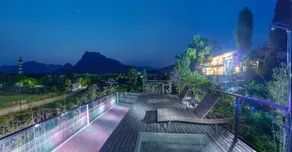 Stray Clouds Villa - Image 2