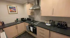 Apartment 2 Bed West End - Image 4