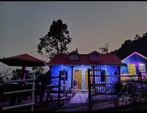 LITTLE HILL HOMESTAY - Image 2