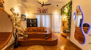 Cocktail room - Image 2