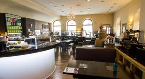 Hotel Grand - Image 2