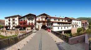 Hotel Trinkete - Image 3