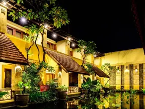 Lotus Garden Hotel By Waringin Hospitality - Image 5