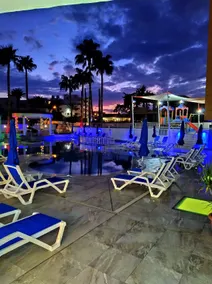 Captain Pier Hotel - Image 5