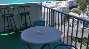 Irresistible View-Mobay Club 1408 - Image 4