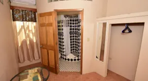 Harada Inn and Suites - Image 5