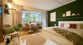 Luganersee, Pool, Strand, Parkplatz, Suite - Image 2