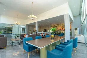 Lucky Elephant Hotel - Image 2