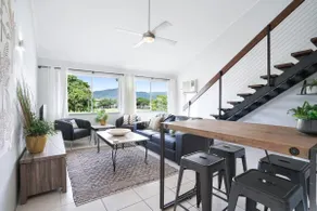 Leumeah - A Modern Townhouse in Cairns - Image 2