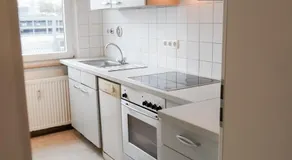 M House Do City Privatzimmer mit Balkon & Self Check-in - Image 3