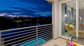 Luxe Lakefront Dream Villa: Heated Saltwater Pool - Image 4