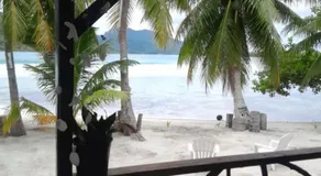 Hanivai Beach Bungalow - Image 5