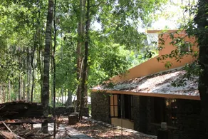 Idyllic Bungalow in Mala Village - Image 3