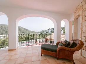 Villa in Cala Llonga near Beach & Ferry Port - Image 4