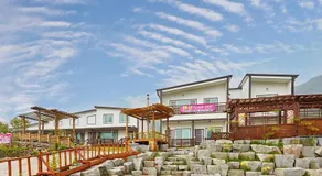 Namhae Uyeongwa Inyeon Pension Uyeon - Image 5