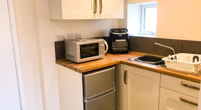 Deers Leap, A modern new personal double bedroom holiday let in The Forest Of Dean - Image 5