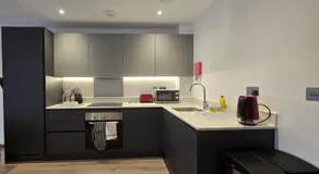 Roomspace Serviced Apartments - Harvest Lane - Image 4