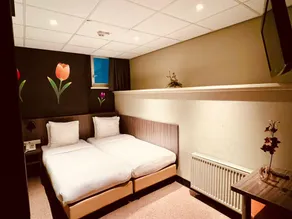 Mozart Hotel - Image 2