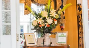 London Lodge Hotel - Image 3