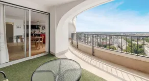 Bellevue appartement T2 terrasse & parking - Image 2