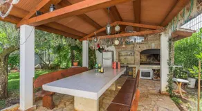 HH Korsa with pool - Image 3