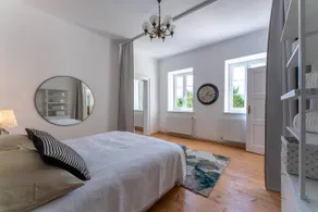 Kaiserliches Wohnen im alten K&K Postamt - Image 3
