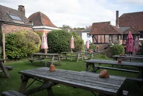 Village House Coaching Inn - Image 3