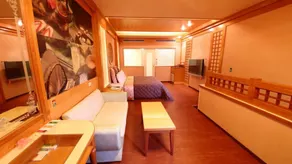 Summer House Motel - Image 2