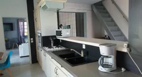 villa provençal avec piscine a vias de 10 personnes - Image 4
