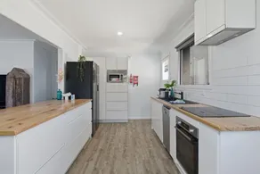 3-Bed Coastal Retreat in Central Margate - Image 5
