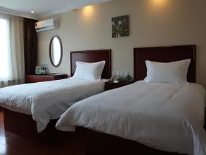 GreenTree Inn Dalian Development Zone Jinma Road Pedestrian Street Express Hotel - Image 4