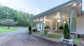 The Springs Motel - Image 3