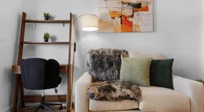 Stylish Brooklyn Retreat - Steps to G Train - Image 4
