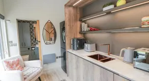 Cabin At The Brig - Image 4