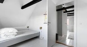 Lovely Holiday Home In Idyllic Surroundings - Image 3