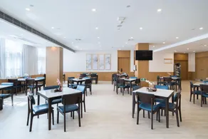GreenTree Eastern Xuzhou High Speed Railway Station Square Yindi Automobile Market Hotel - Image 4