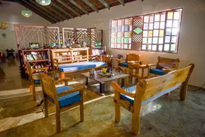 Amici Resort Hotel Laoag - Image 4
