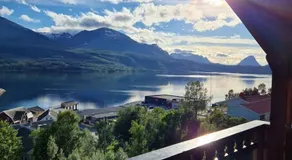 Koselig overnattingssted med fjordutsikt - Image 3