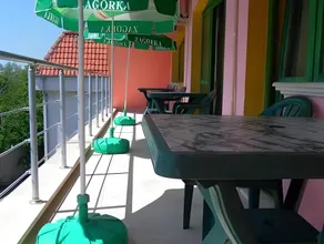 Villa Mari Guest Rooms - Image 4