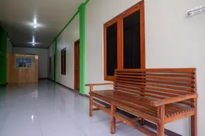 Urbanview Syariah Zidney 3 Salatiga by RedDoorz - Image 5