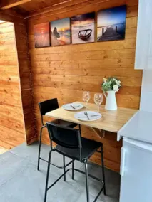 Intimate and exclusive attic cabin with jacuzzi - Image 4