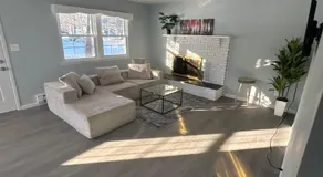 Cozy 2BR Home, quiet Coram Neighbourhood - Image 3