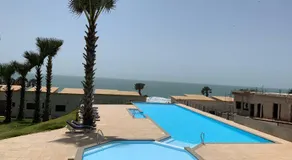 WATERFRONT FLAT - Image 5