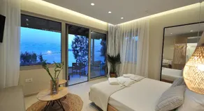 Salty Wave Suites - Image 2